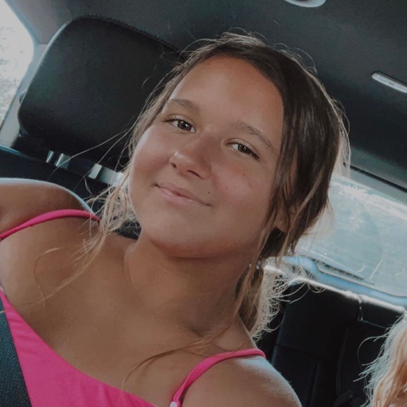 Meet your Posher, Katie - Picture 1 of 1